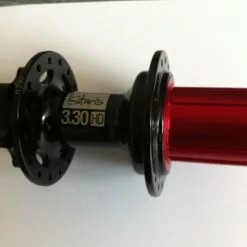 STAN'S Stan`s NoTubes ZTR 3.30HD 12x142 6 Loch Nabe Hinten