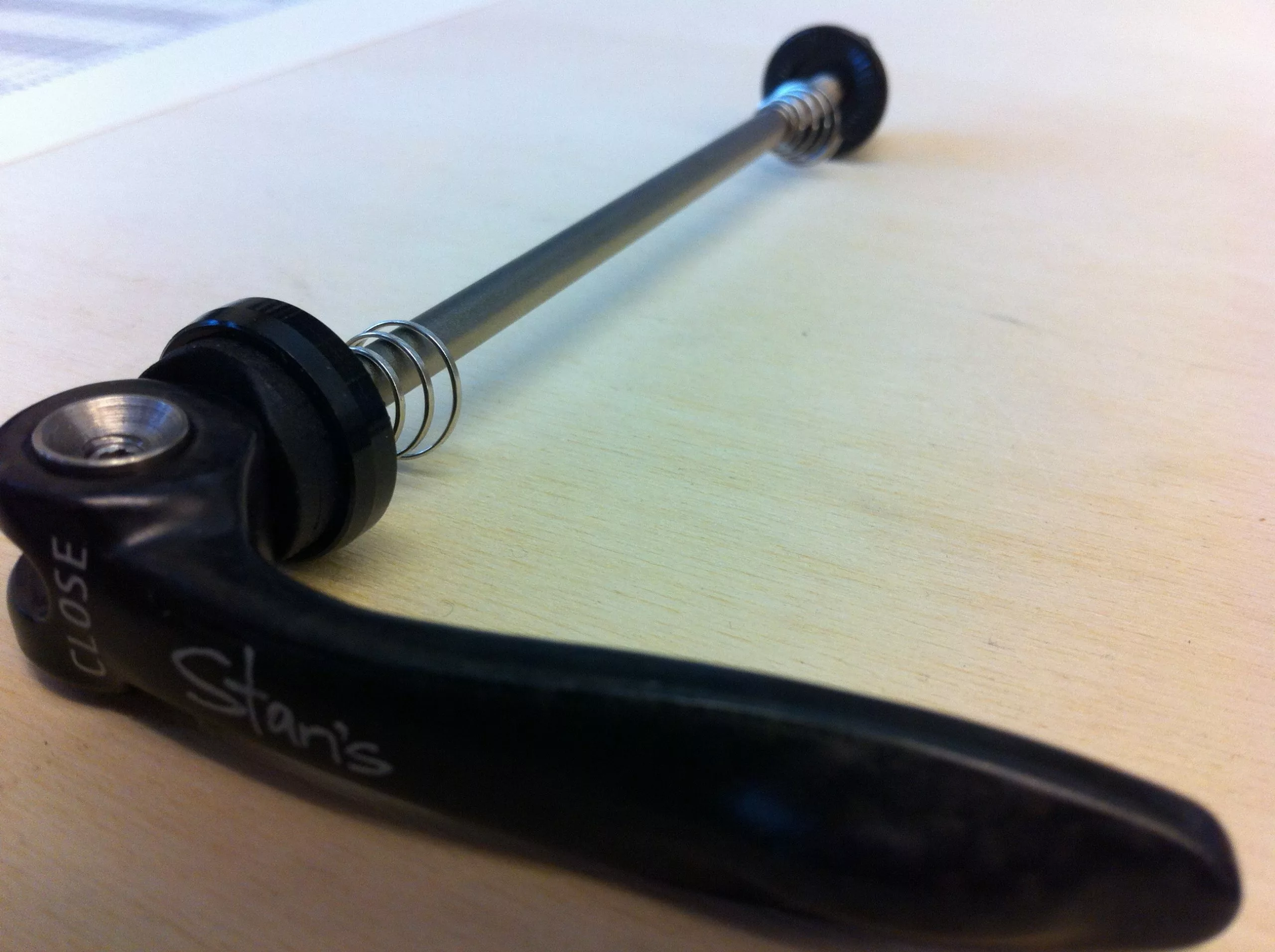 STAN'S Stan`s NoTubes ZTR 3.30Ti 6 Loch Nabe Hinten – Bild 2